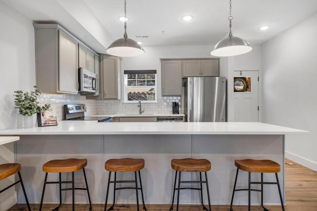 Lakeshore Living ブランソン エクステリア 写真