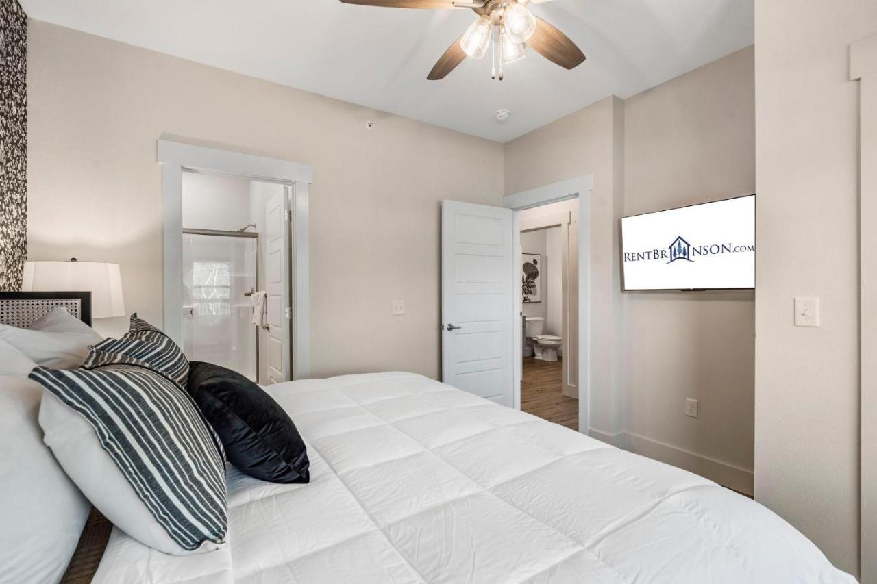 Lakeshore Living ブランソン エクステリア 写真