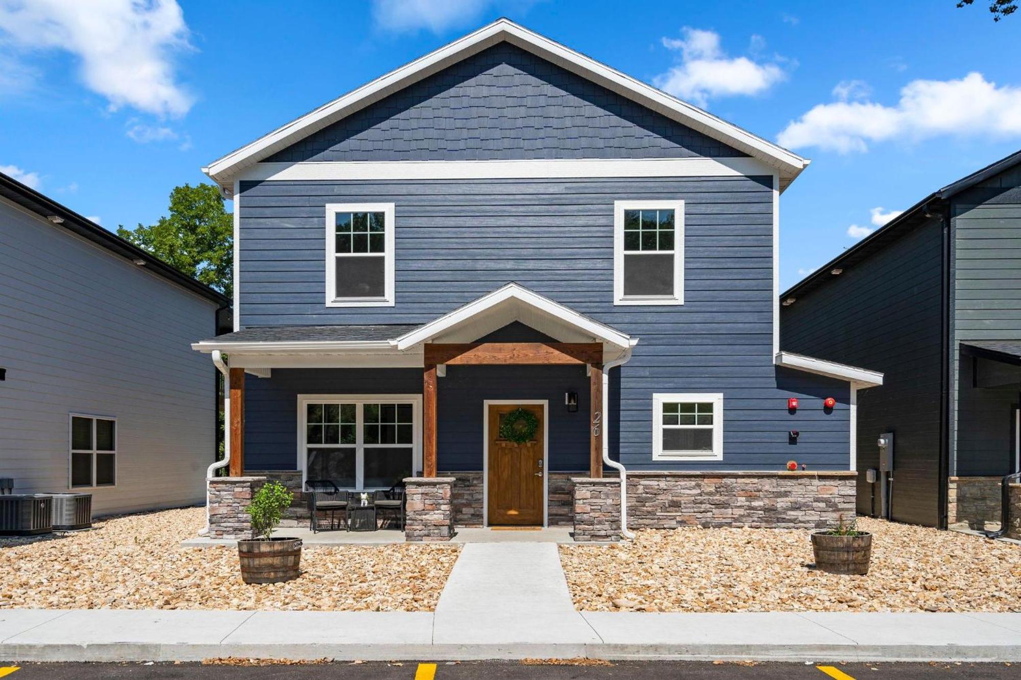 Lakeshore Living ブランソン エクステリア 写真