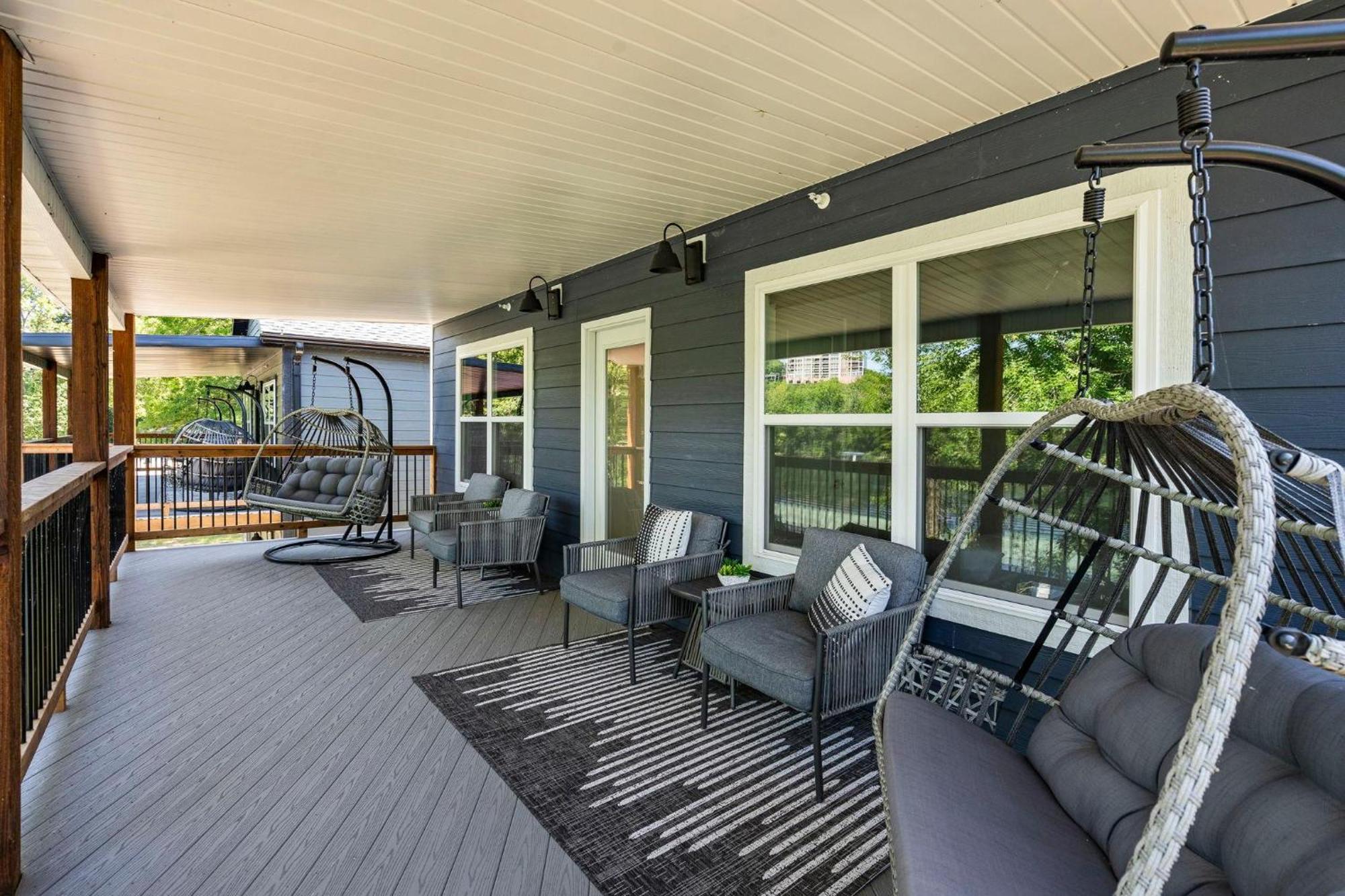 Lakeshore Living ブランソン エクステリア 写真