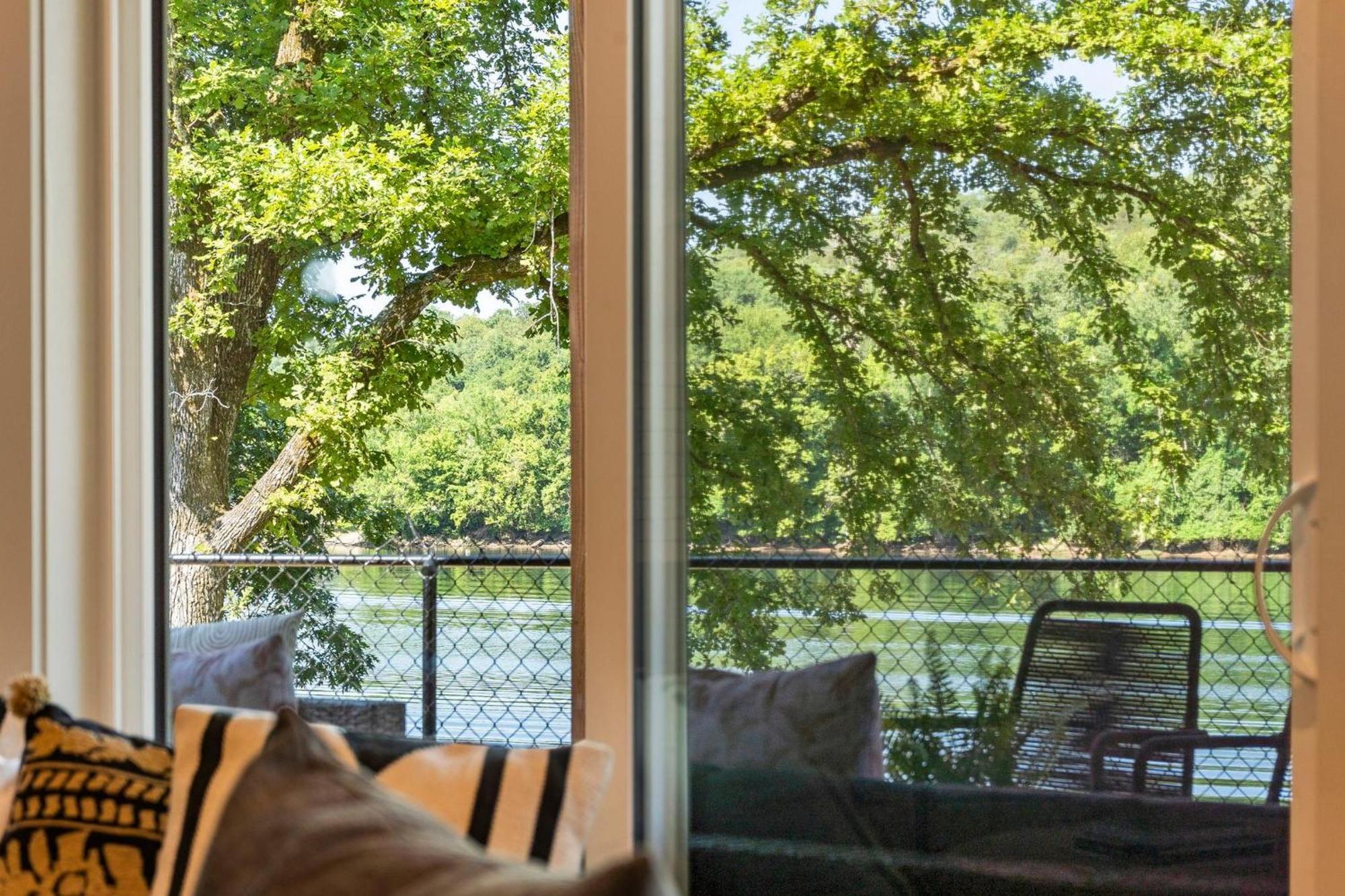 Lakeshore Living ブランソン エクステリア 写真